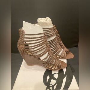 NINE WEST Snake Print Sandals